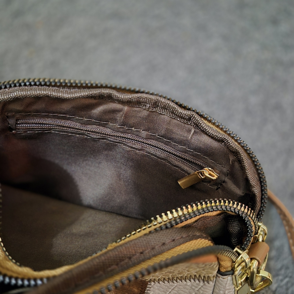 Geometric Patchwork Crossbody Bag - Picture 2 of 10